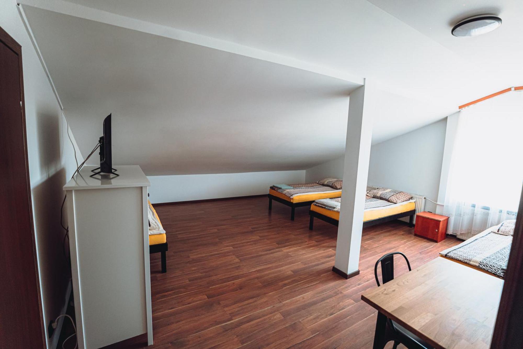Hotel Kalwados Radzymin Exteriér fotografie